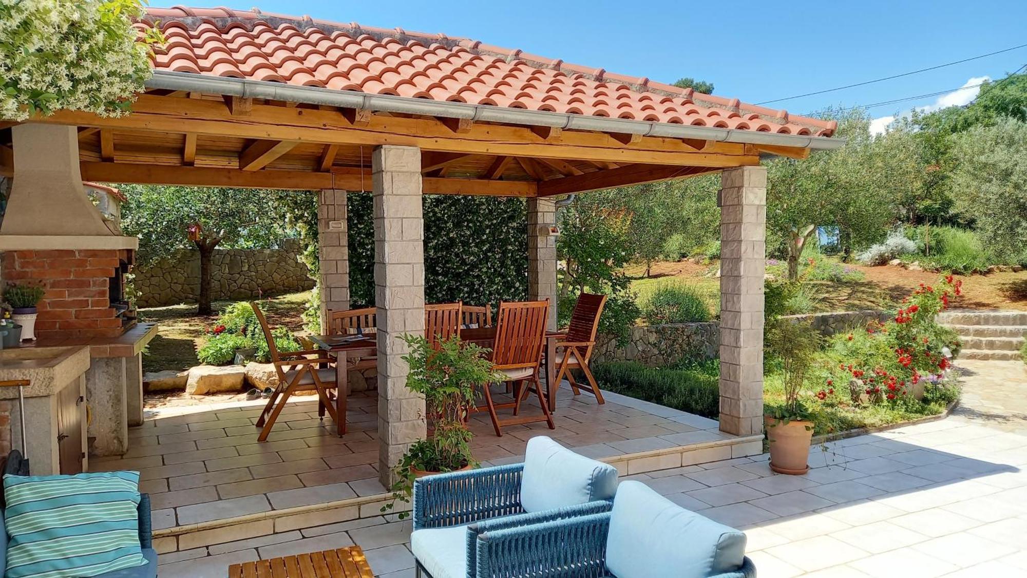Holiday Home Lavanda Kornic Bagian luar foto